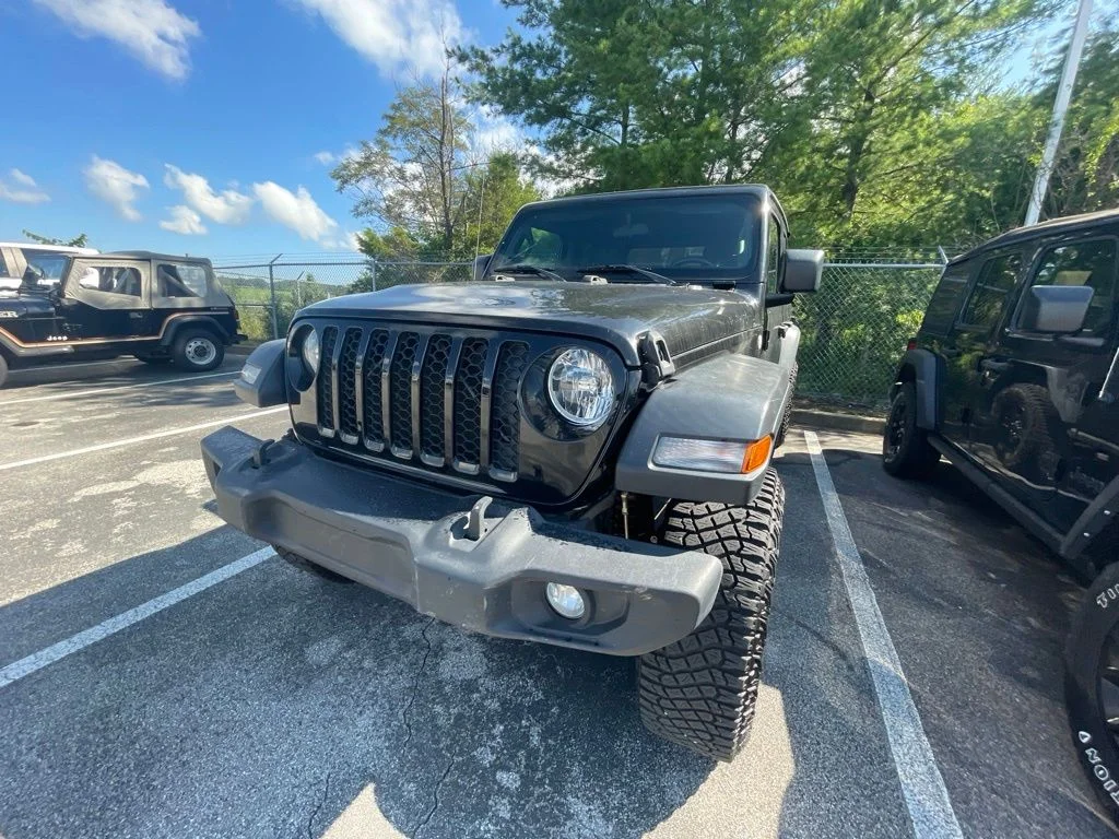 Used 2020 Black Jeep Sport image 2