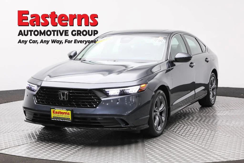 Used 2024 Gray Honda EX-L image 1