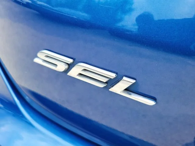 Used 2024 Blue Ford SEL image 9