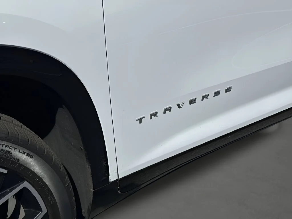 Used 2026 Polar White Tricoat Chevrolet High Country image 33