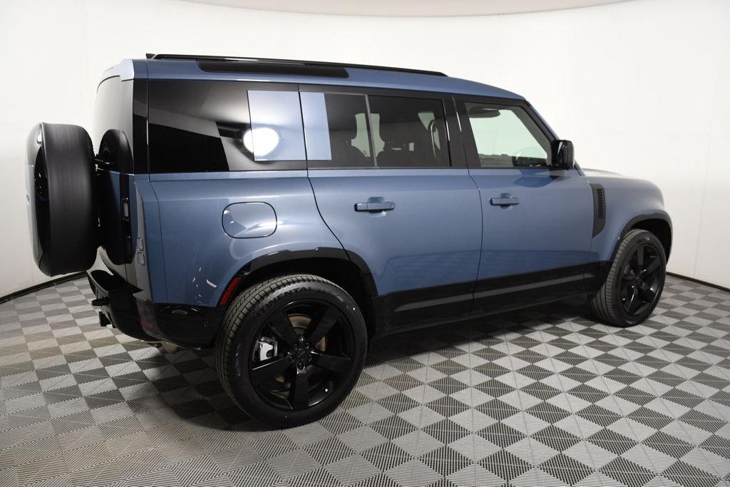 2026 Land Rover Defender X-Dynamic SE - Photo 7