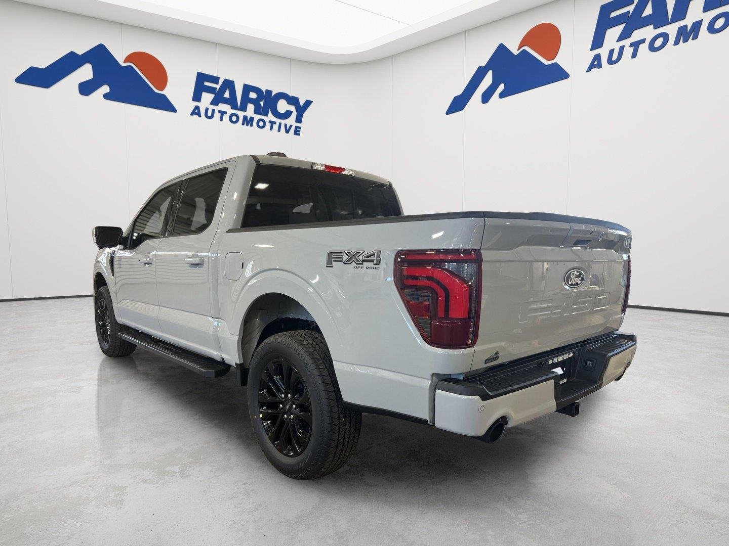 Used 2026 Avalanche Ford LARIAT image 6