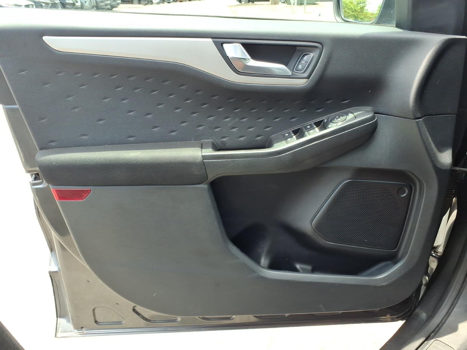 Used 2020 Magnetic Ford SE image 27