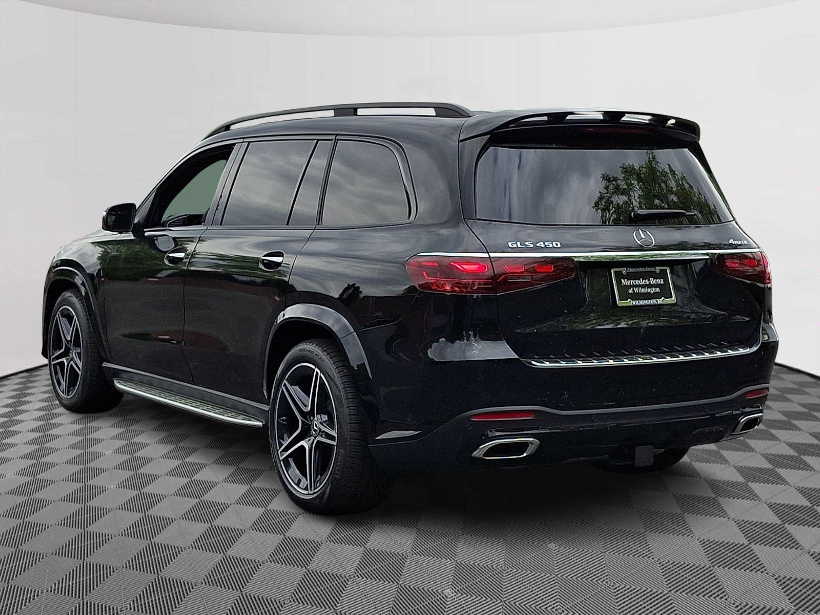 New 2026 Obsidian Black Metallic Mercedes-Benz GLS 450 image 4