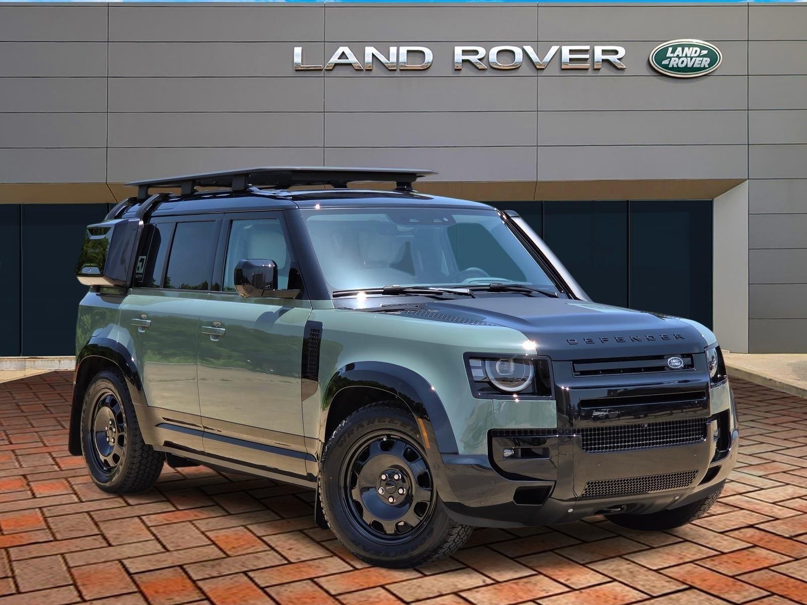 New 2026 Keswick Green LAND ROVER  image 1
