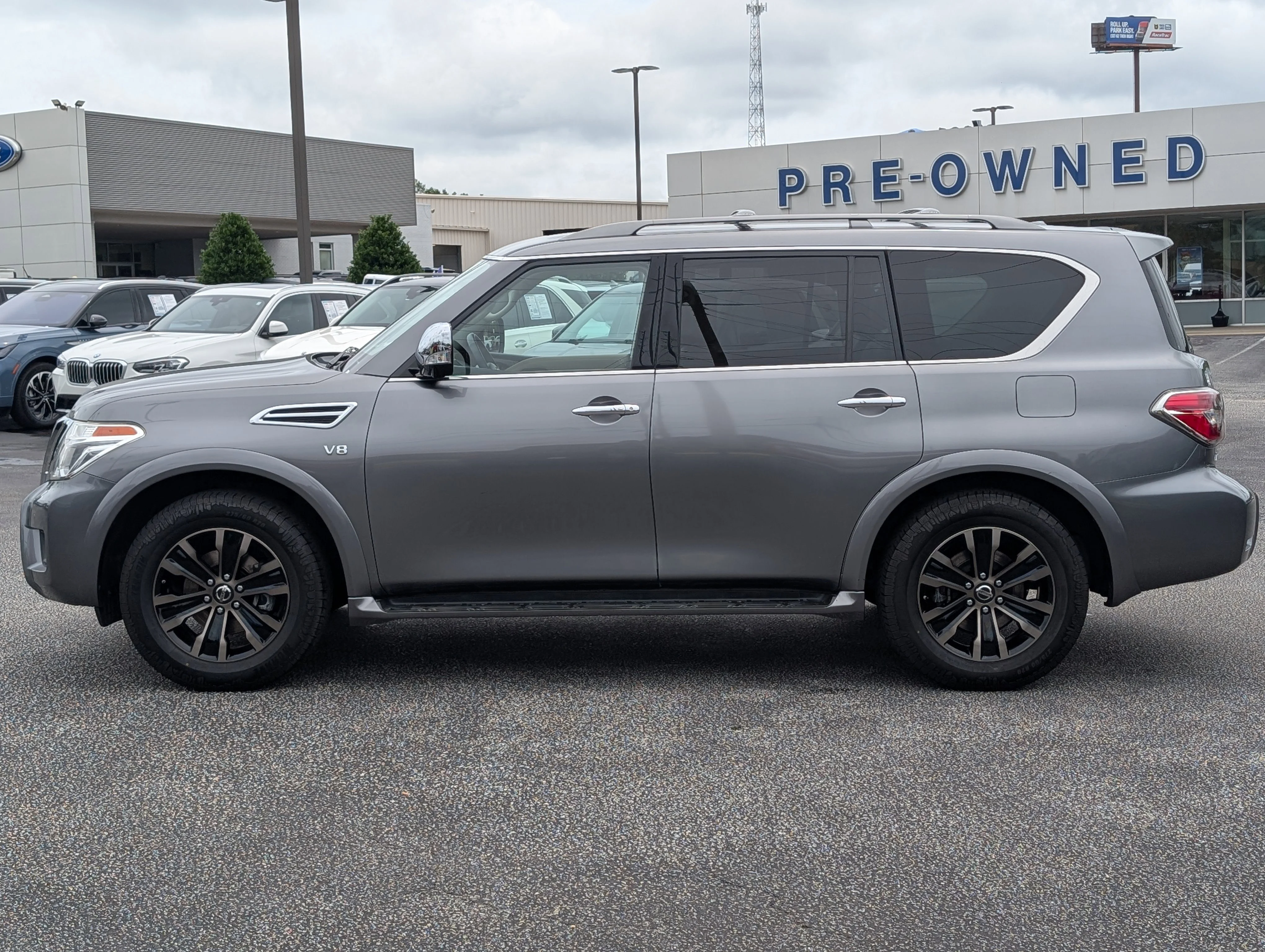 Used 2018 Gun Metallic Nissan Platinum image 14