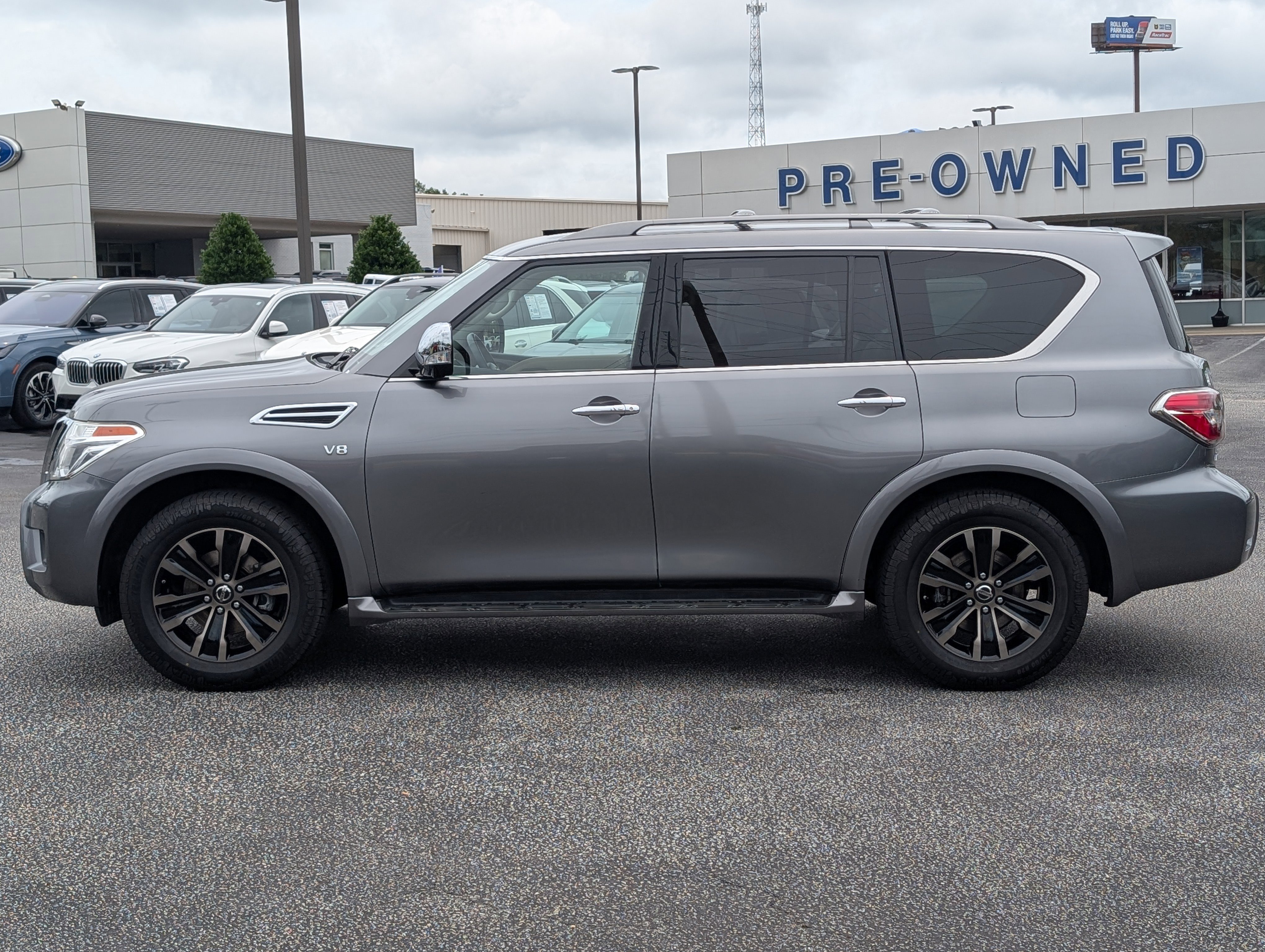 Used 2018 Gun Metallic Nissan Platinum image 14