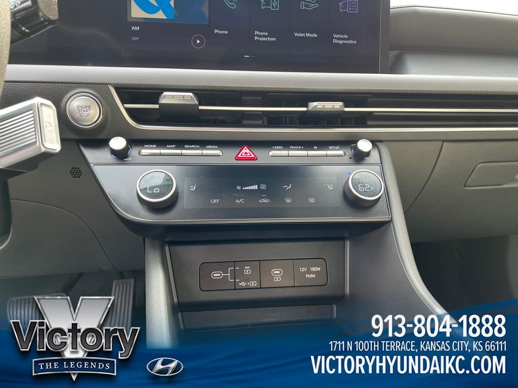 Used 2025 Gray Hyundai SEL image 17