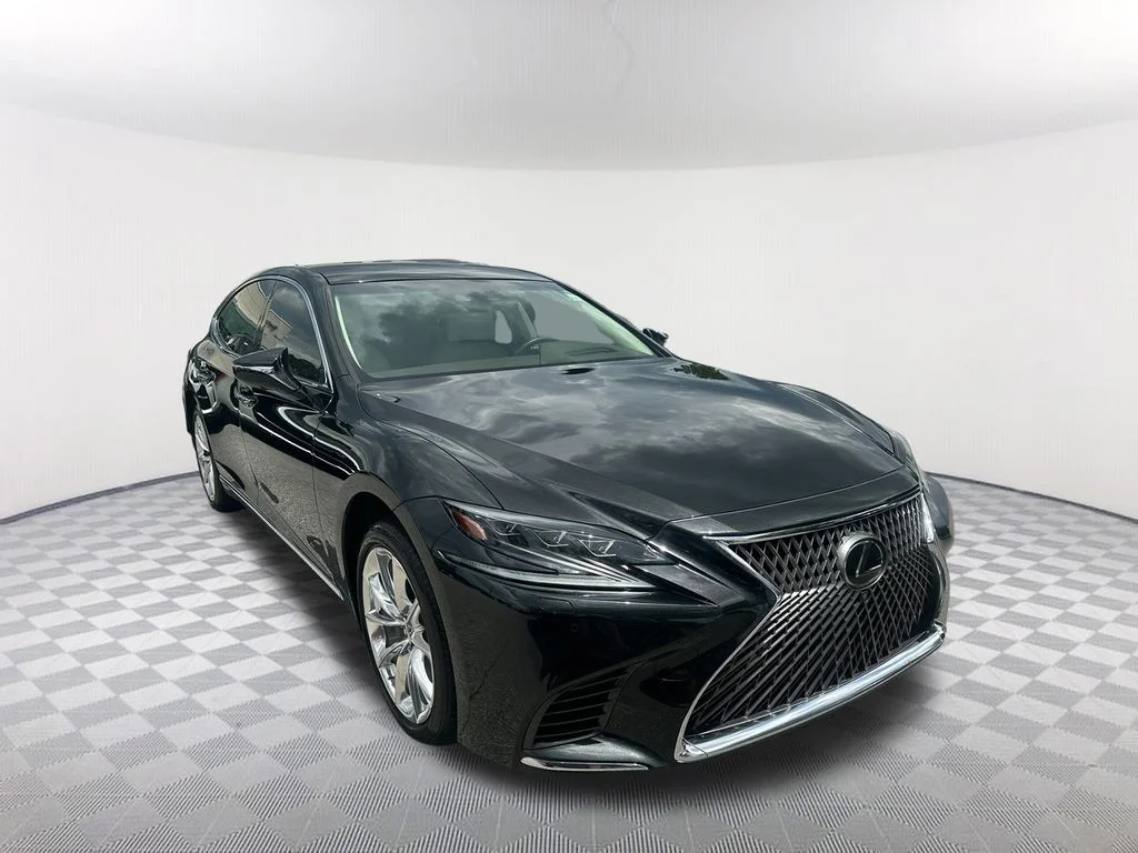 Used 2018  Lexus 500 Base image 3