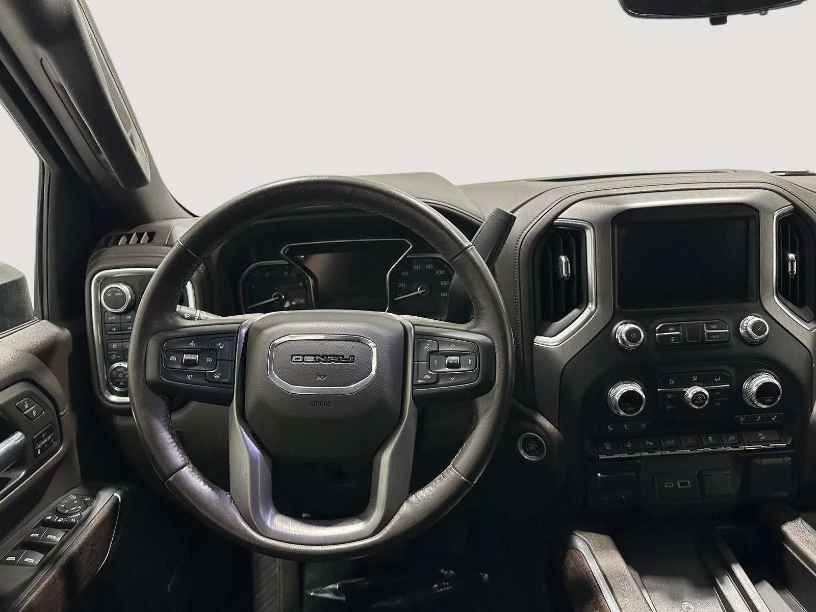 Used 2023 ONYX BLACK GMC Denali image 9