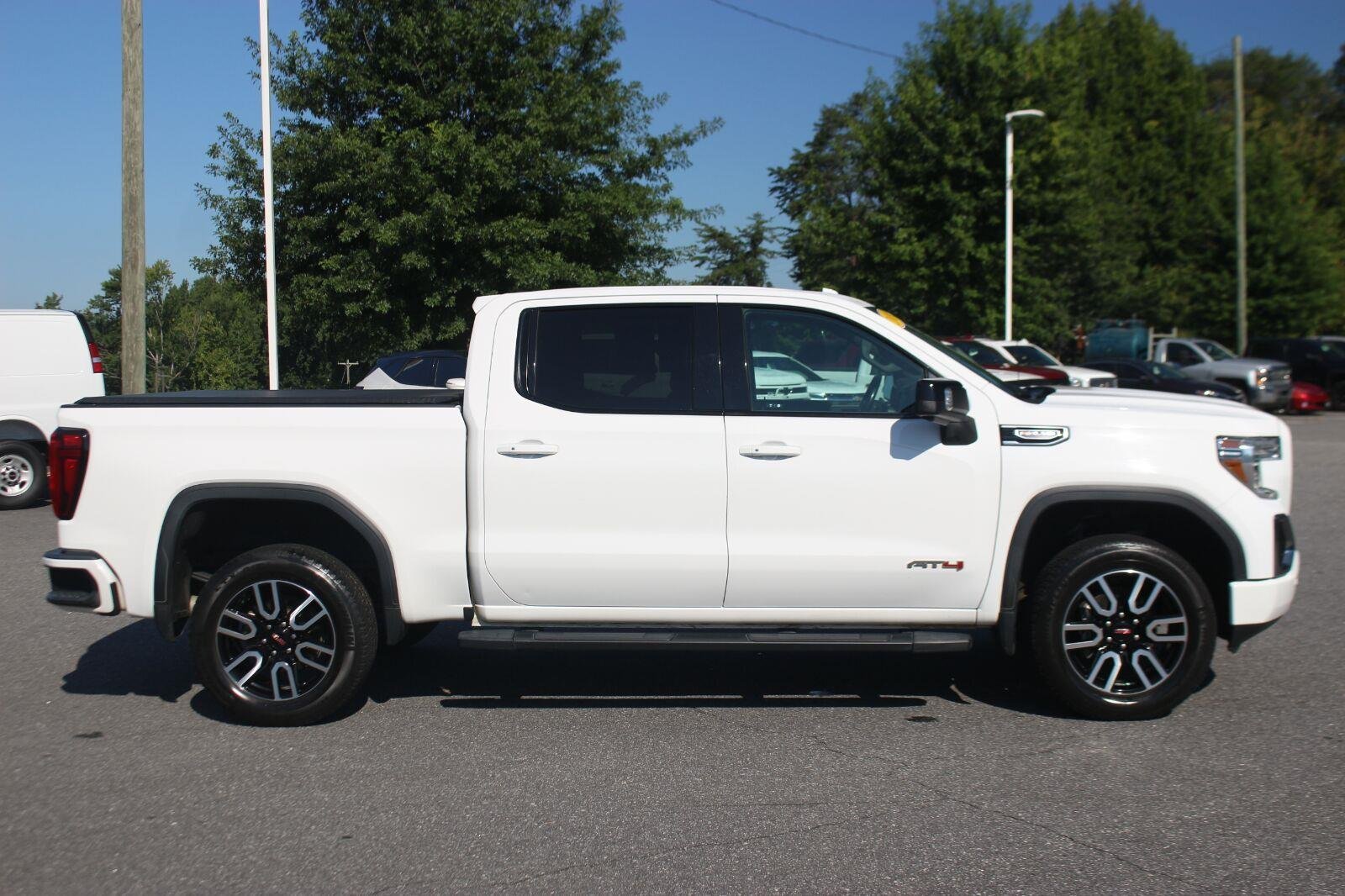 Used 2019 SUMMIT WHITE GMC AT4 image 8