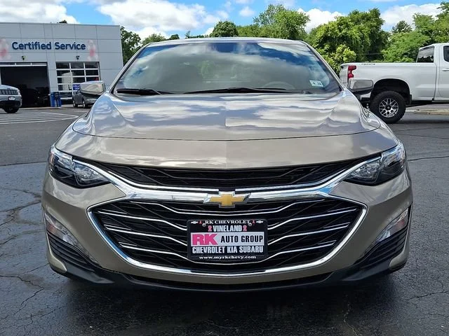 Used 2023 Mineral Gray Metallic Chevrolet LT image 3