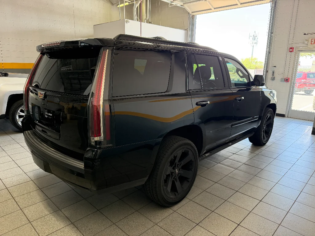 Used 2020 Black Raven Cadillac Premium Luxury image 3