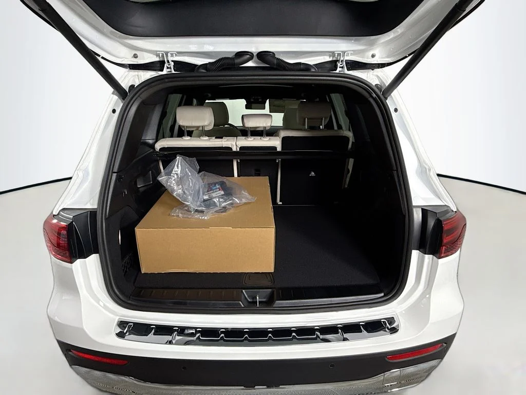 New 2026 Polar White Mercedes-Benz GLB 250 image 25