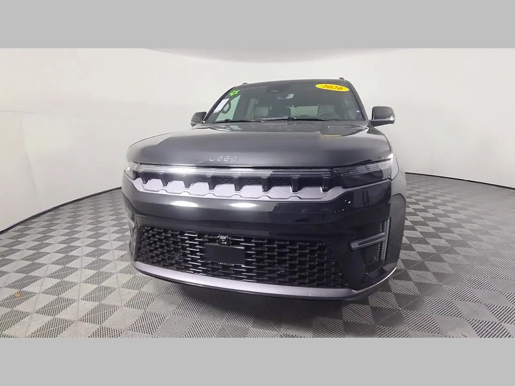New 2026 High Gloss Black Exterior Paint Jeep Limited Altitude image 39
