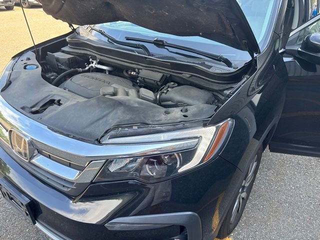 Certified Used 2019 Black Honda EX image 17