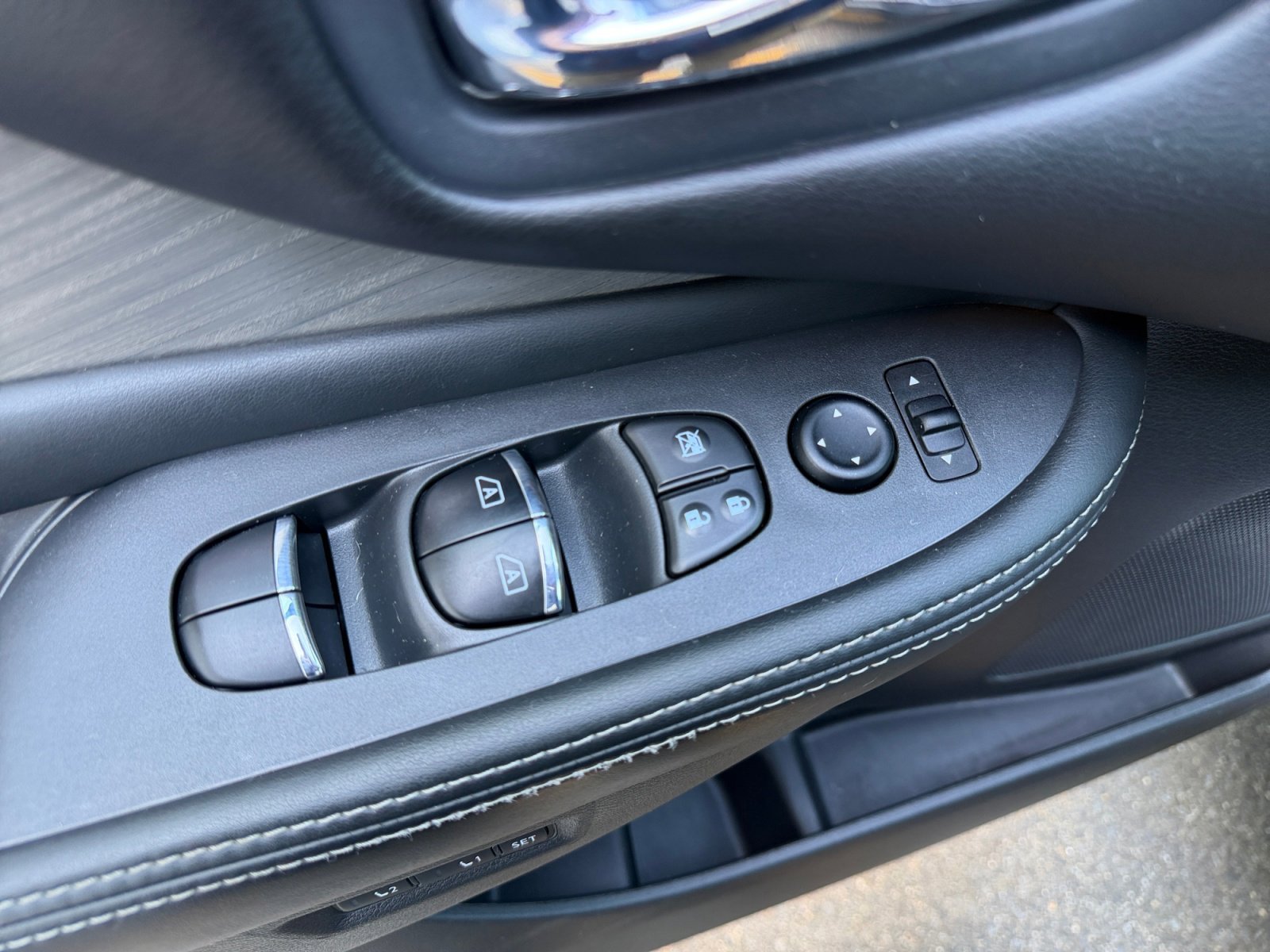 Used 2017 Gun Metallic Nissan Platinum image 29