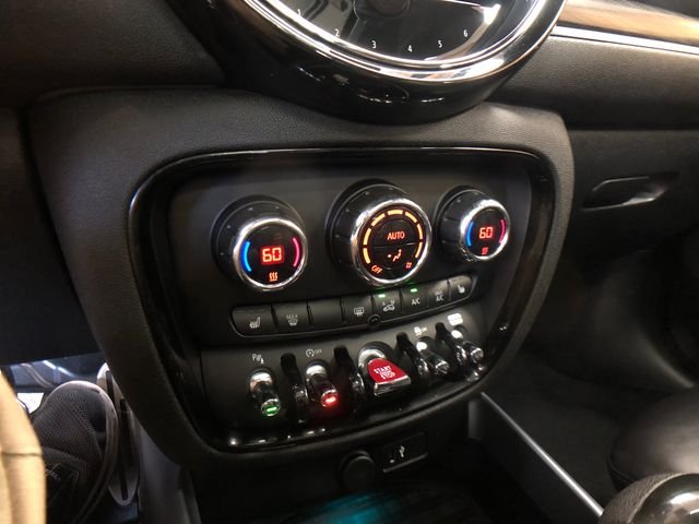 Certified Used 2021 Starlight Blue Metallic MINI Clubman image 17