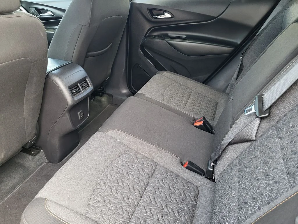 Used 2024 Summit White Chevrolet LT image 21