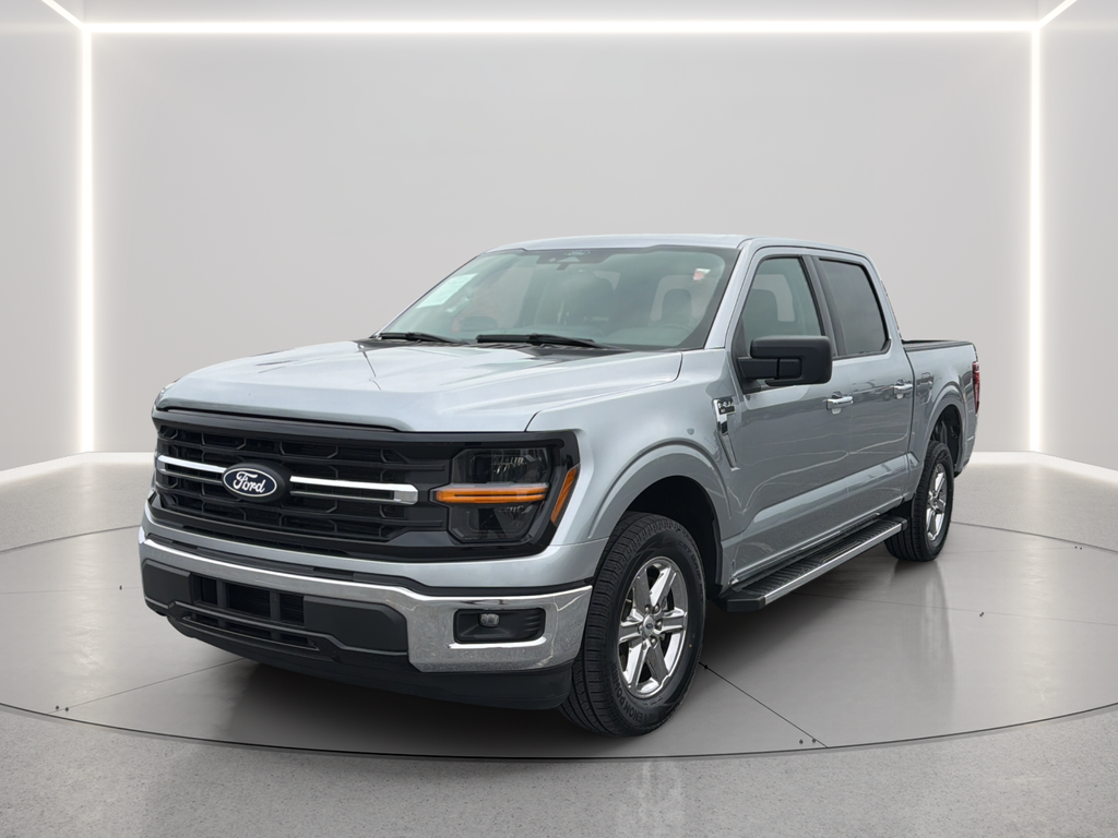 Used 2025 Silver Ford XLT image 12