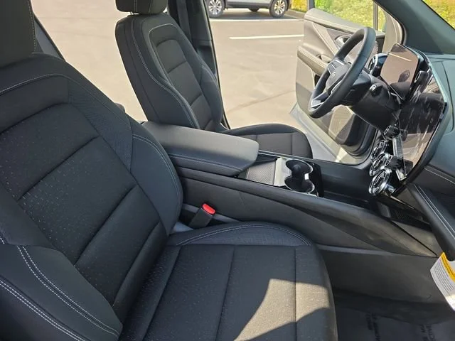 2025 Chevrolet Blazer EV LT - Photo 13