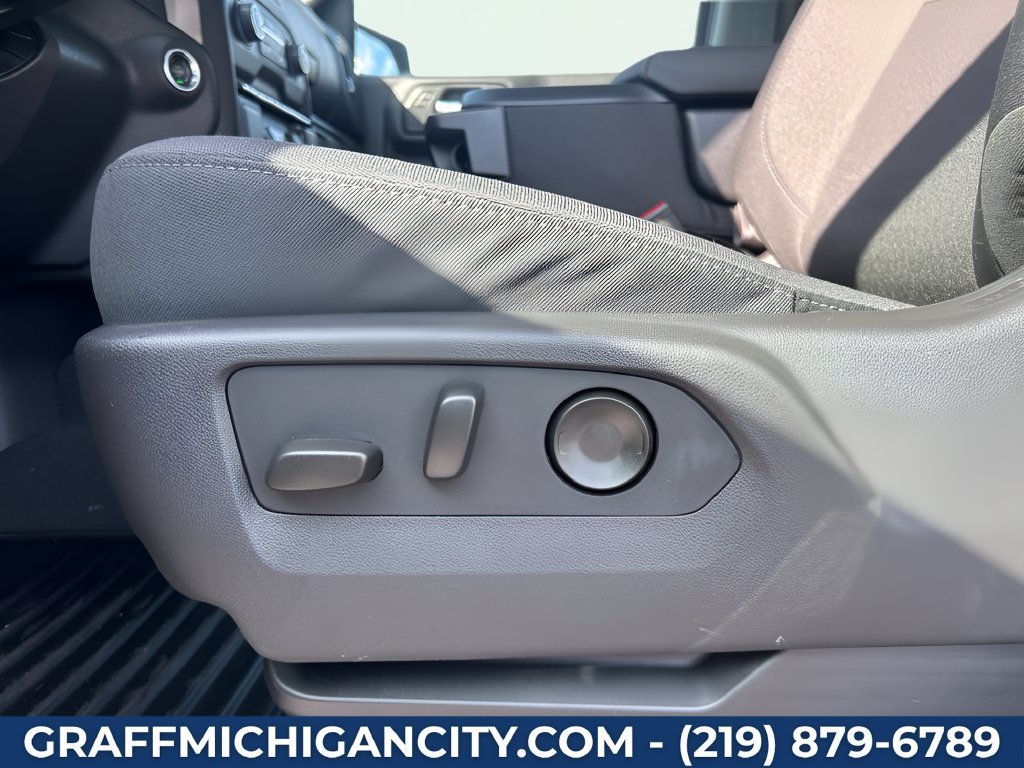 2026 Chevrolet Silverado 1500 Custom - Photo 14