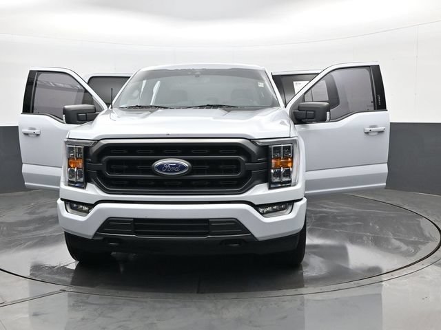 Used 2021 White Ford XLT image 31
