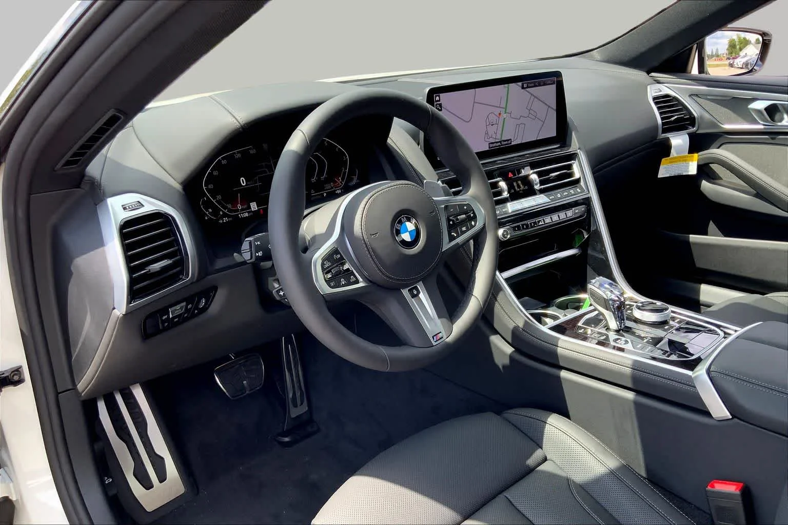 2026 BMW 8 Series 840i - Photo 8