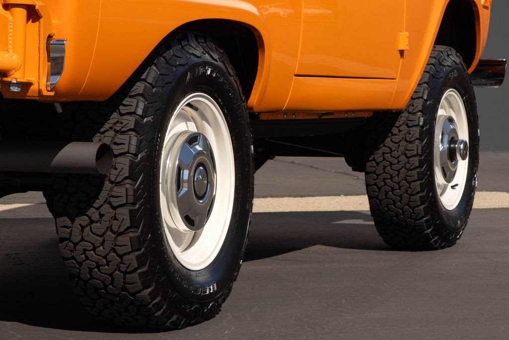 Used 1974 Orange Ford Ranger image 79
