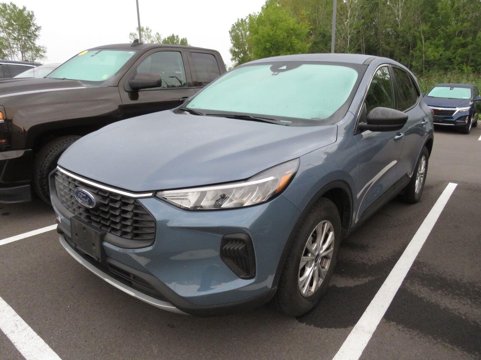 Used 2023 VAPOR BLUE METALLIC FORD TRUCK  image 4