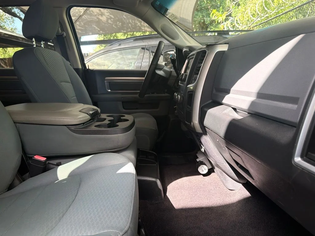 Used 2016 White Ram SLT image 27