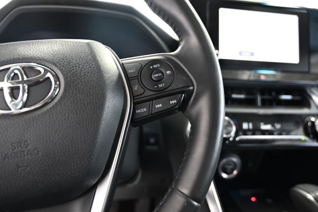2023 Toyota Venza LE - Photo 24