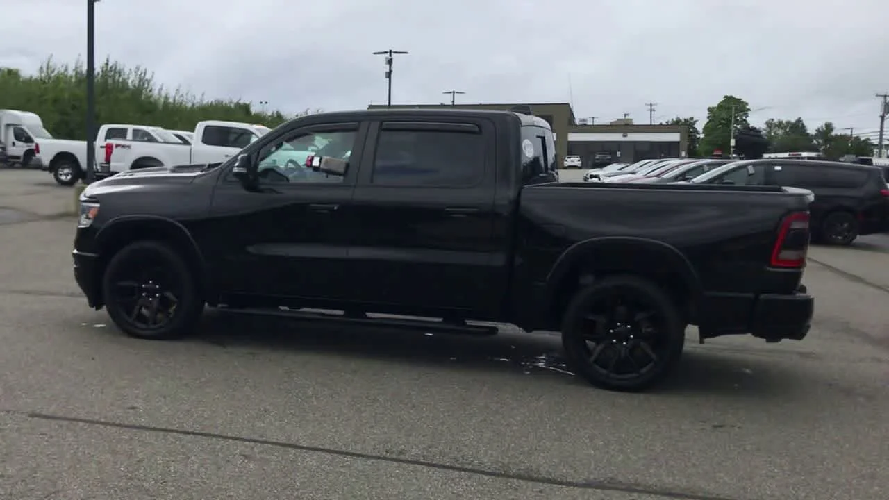 Used 2020 Diamond Black Crystal Pearlcoat Ram Laramie image 6