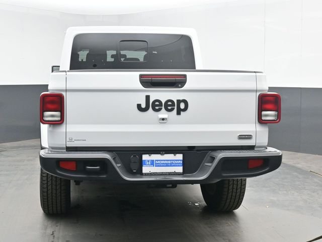 Used 2020 White Jeep Overland image 8