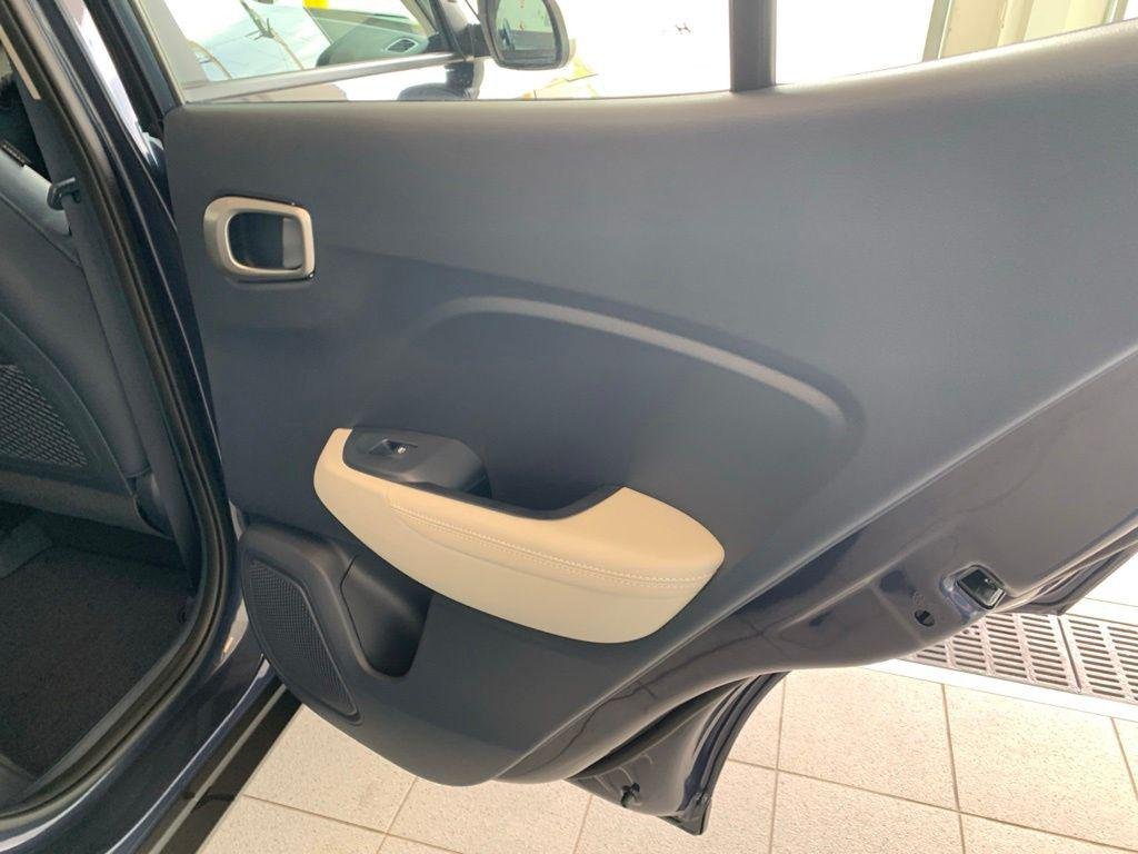 New 2026 White Hyundai SEL w/Two-Tone Roof image 17