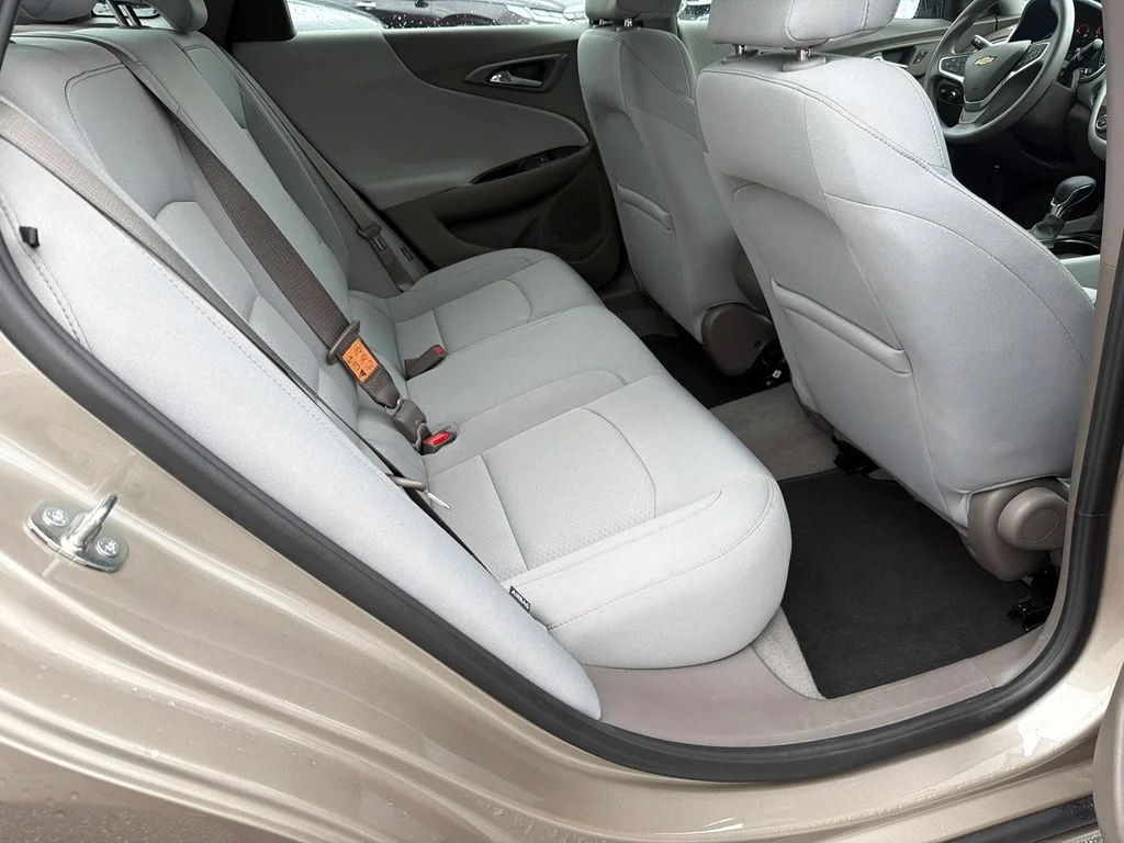 Used 2022 Gray Chevrolet LS image 15