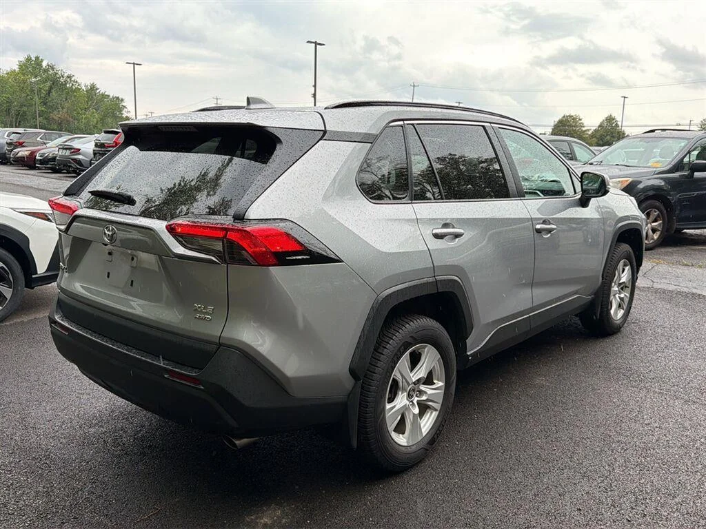 Used 2021 Silver Sky Metallic Toyota XLE image 8