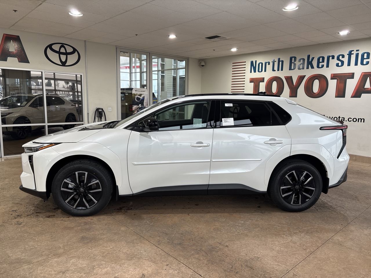 2026 Toyota bZ XLE - Photo 7