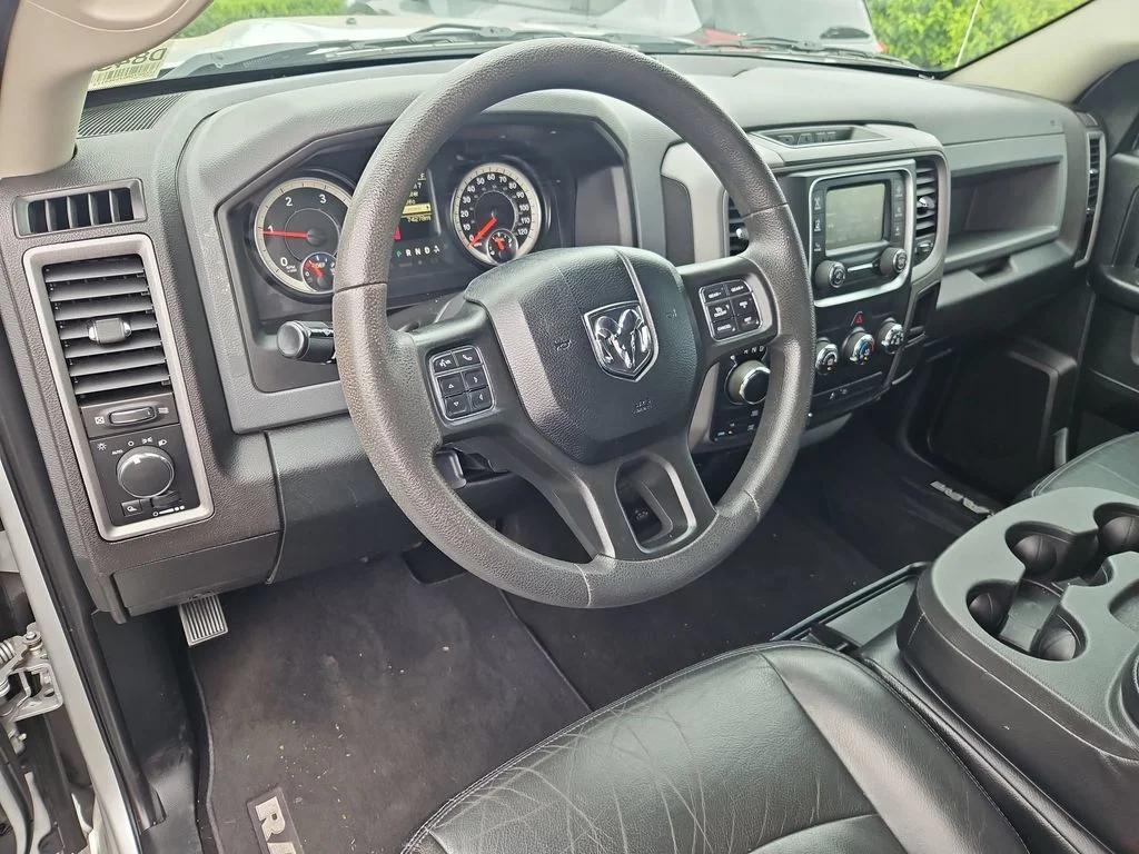 Used 2018 Bright Silver Clearcoat Metallic Ram Tradesman image 13