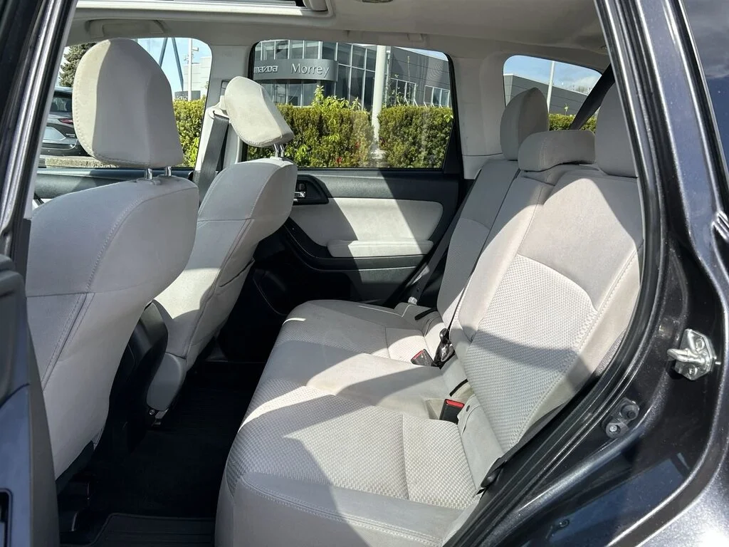 Used 2015 Dark Grey Metallic Subaru 2.5i Touring Package Local BC   Dilawri Certified image 30