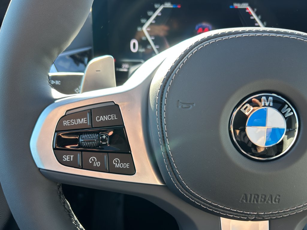 New 2027 Tanzanite Blue II Metallic BMW xDrive40i image 19