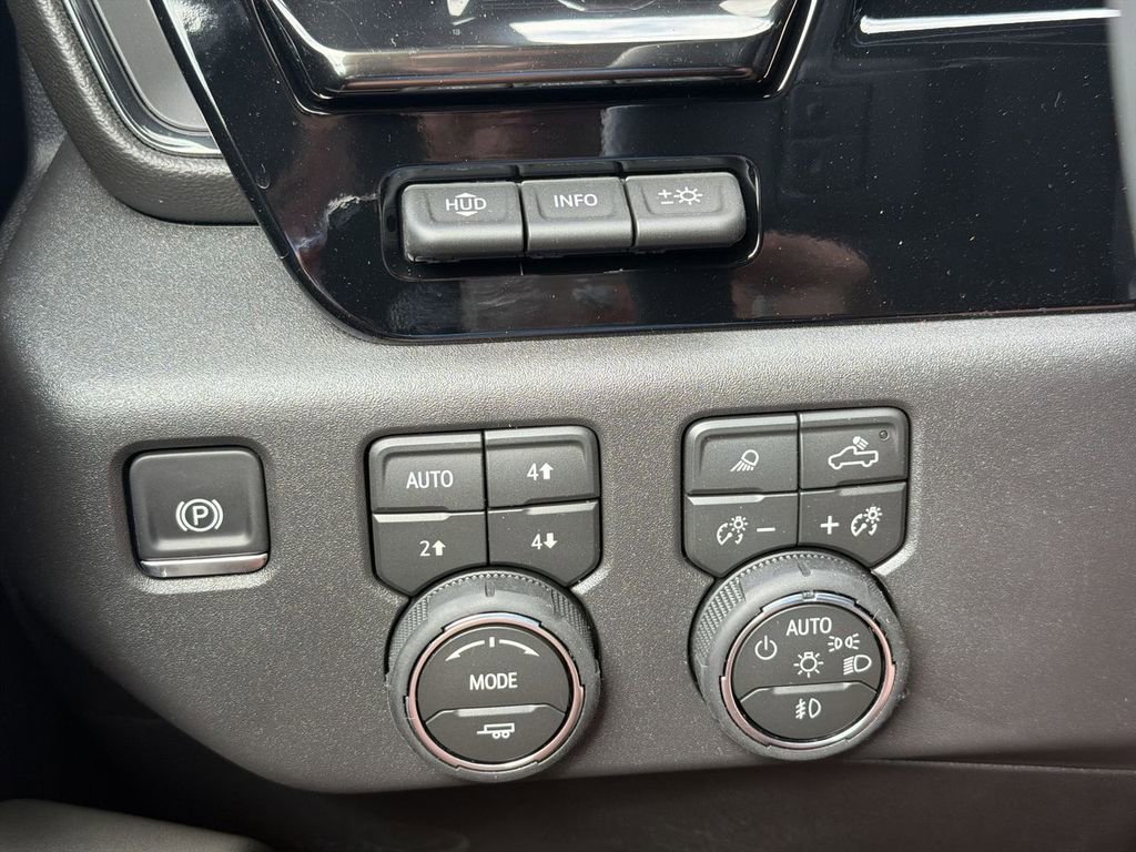 2026 Chevrolet Silverado 1500 ZR2 - Photo 18