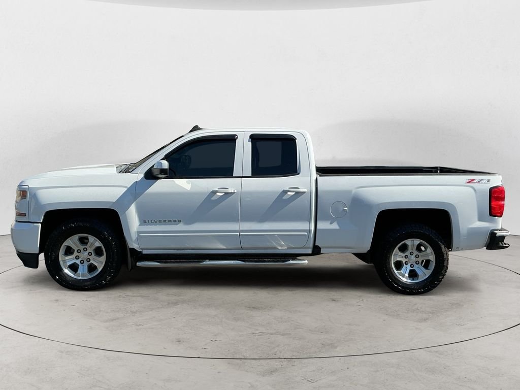 Used 2016 White Chevrolet LT image 8