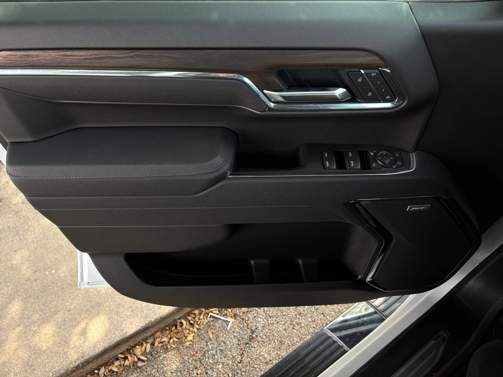 New 2026 Summit White GMC SLT image 30