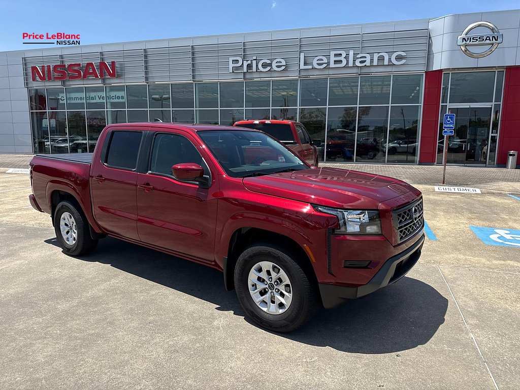 2024 Nissan Frontier SV