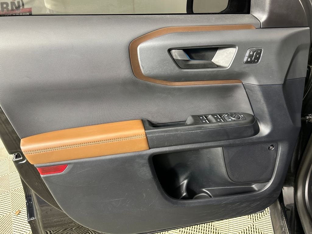 Used 2023 Black Ford Outer Banks image 11