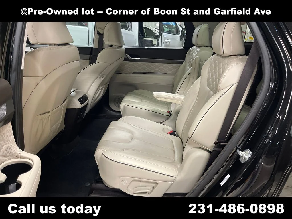 Used 2020 Black Hyundai Limited image 17