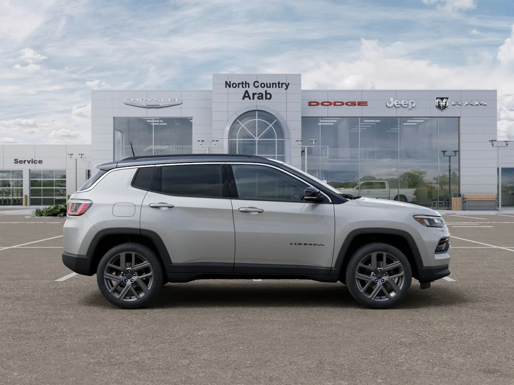 New 2026 Silver Zynith Metallic Clear-Coat Exterior Paint Jeep Limited image 21