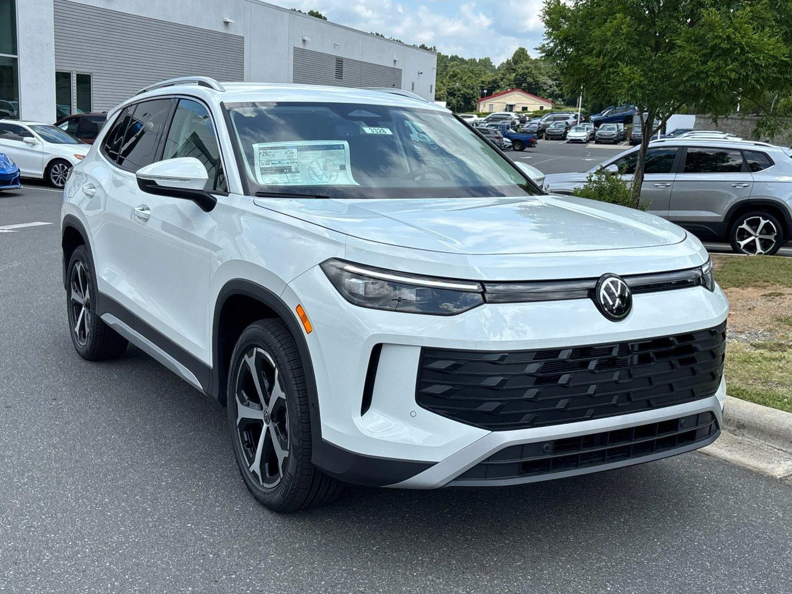 New 2026 pure white Volkswagen SE image 7