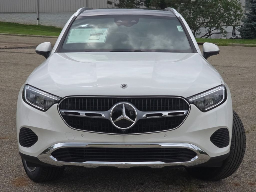 New 2027 Polar White Mercedes-Benz GLC 300 image 12